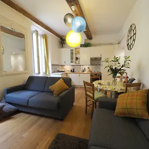  Apartment 2 Bedroom Old Town Centre