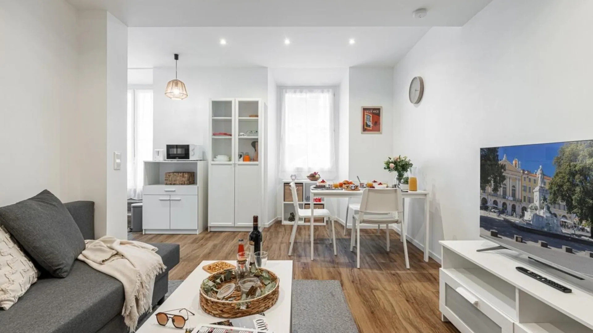 Mari 71 - Unique Apt Near Sea location